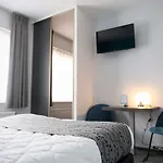 Hotel Adoma