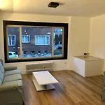 Luxury Two Bedroom Apartment With Bath