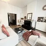 Modern Appartement In Hartje Gent