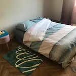 Eenvoudige Ruime Kamer Toplocatie