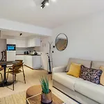 Mooie Vernieuwde Duplex In Hartje Gent , Patershol