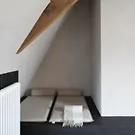 B&B Dezwartefles