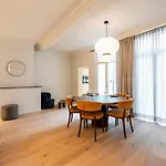 Huswell - Bright Apartment With Terrace In Heart Of Ghent