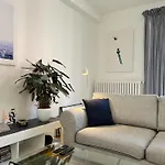 Trendy & Sunny Apartment In Ghent
