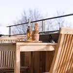 Huswell - Bright Apartment Overlooking The 3 Towers Of Ghent