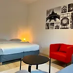 3 Bedroom Apartment With Own Garden Close To Main Trainstation