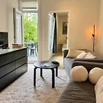 3 Bedroom Apartment With Own Garden Close To Main Trainstation