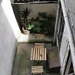 Spacious Room In City Centre