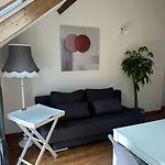 Casaverde Family House With Duplex Suite