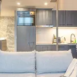 Historic Ghent Building - Ideal Studio Retreat