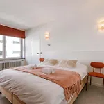 Huswell - Elegant Studio In City Center