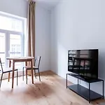 Sleek City Stays - Urban Elegance In The Heart Of Gent