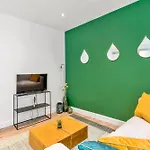 Designer Ghent Apt - Prime Location For 4 Guests