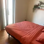 Spacious House With Big Garden Close To The City