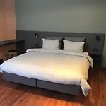 B&B Inn Between