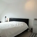 Upstairs9000
