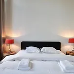 Cap\'S House