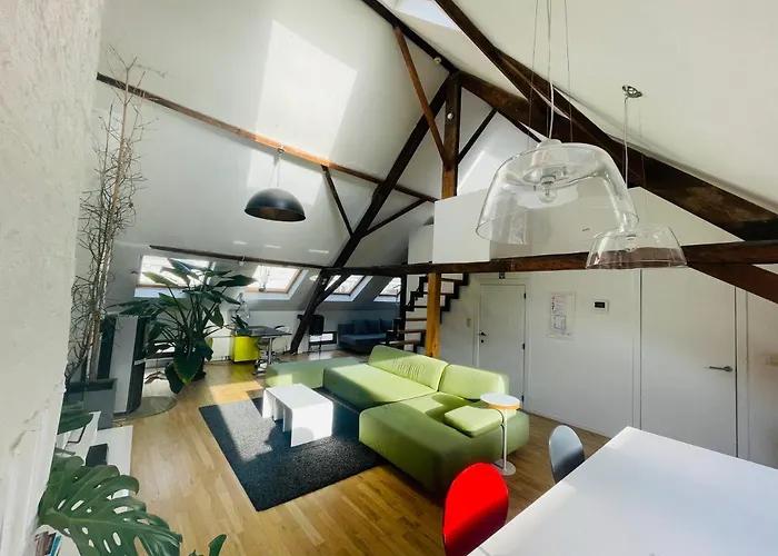 Spacious Loft In The Historical Centre