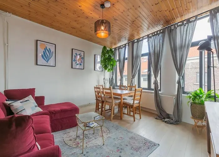 Cosy Duplex Nearby City Centre Of Ghent For 6