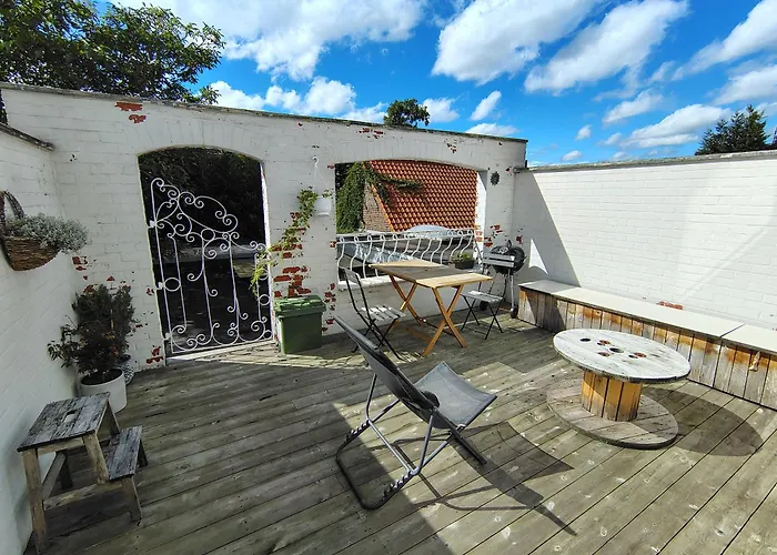 Cosy Apartment With Big Quiet & Sunny Terras