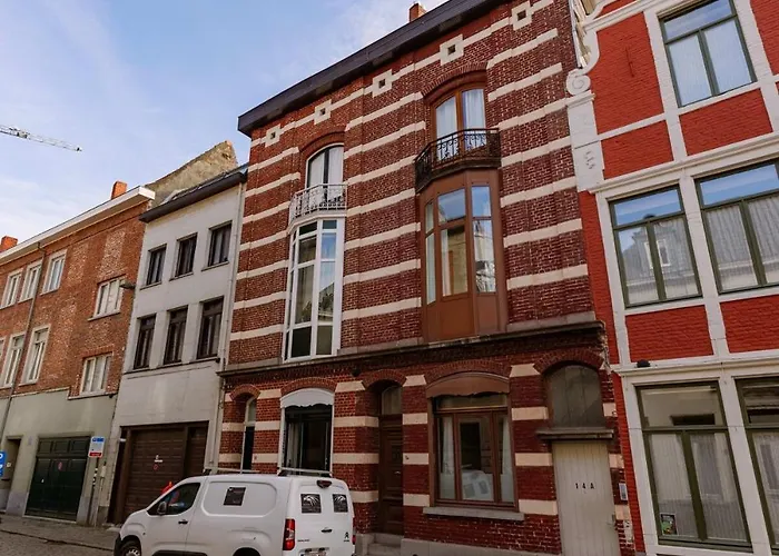 Huswell - Pleasant Apartment On Top Location In Ghent