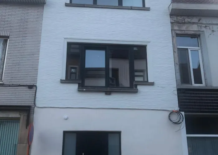 Holiday Small Shared Room In Gent