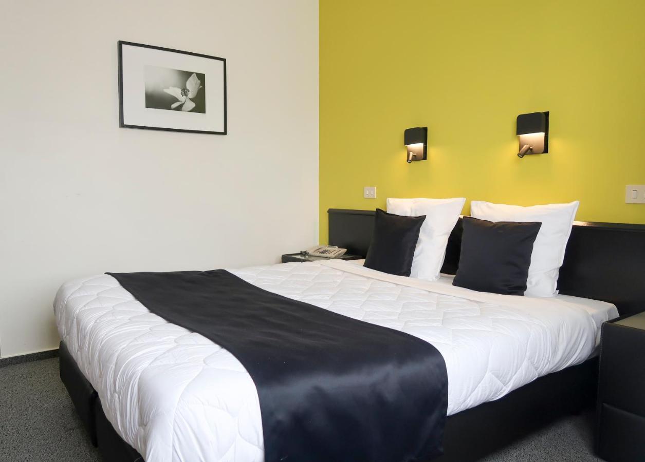 Adoma Hotel
