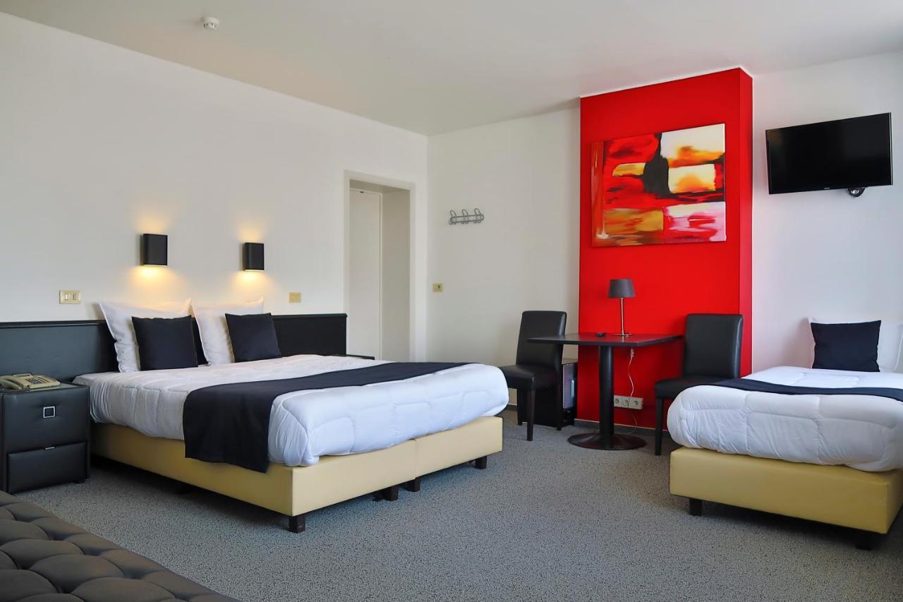 Adoma Hotel