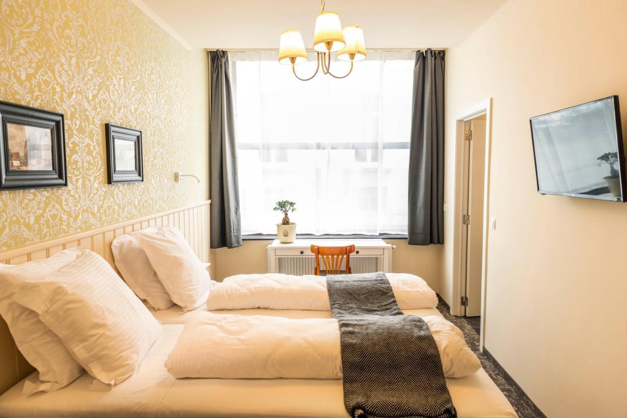 Hotel Duke Of *