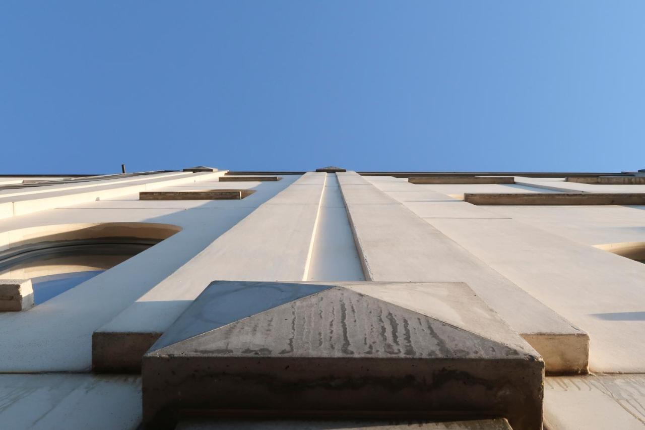 Hotel Adoma 3*