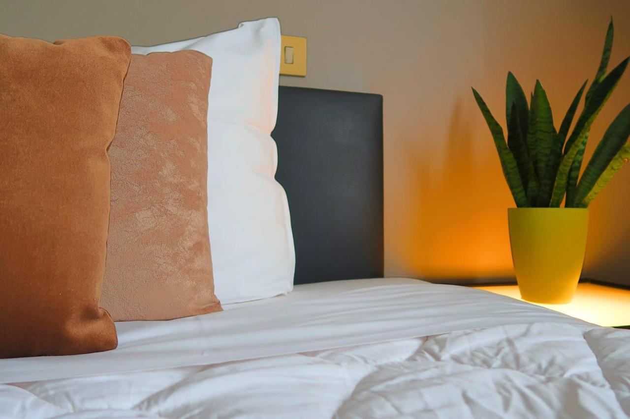 Adoma Hotel 3*