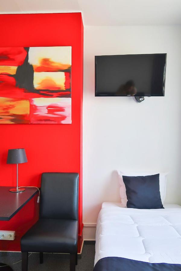 Hotel Adoma 3*