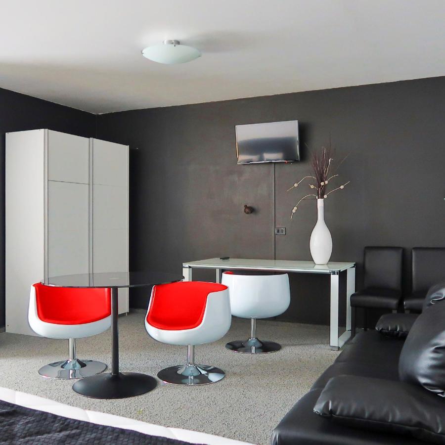 Hotel Adoma