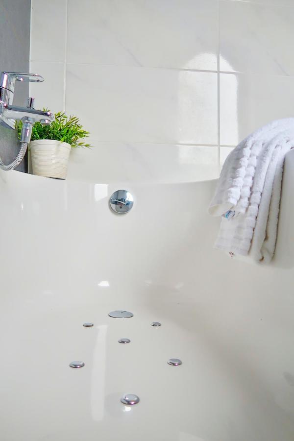 Hotel Adoma 3*