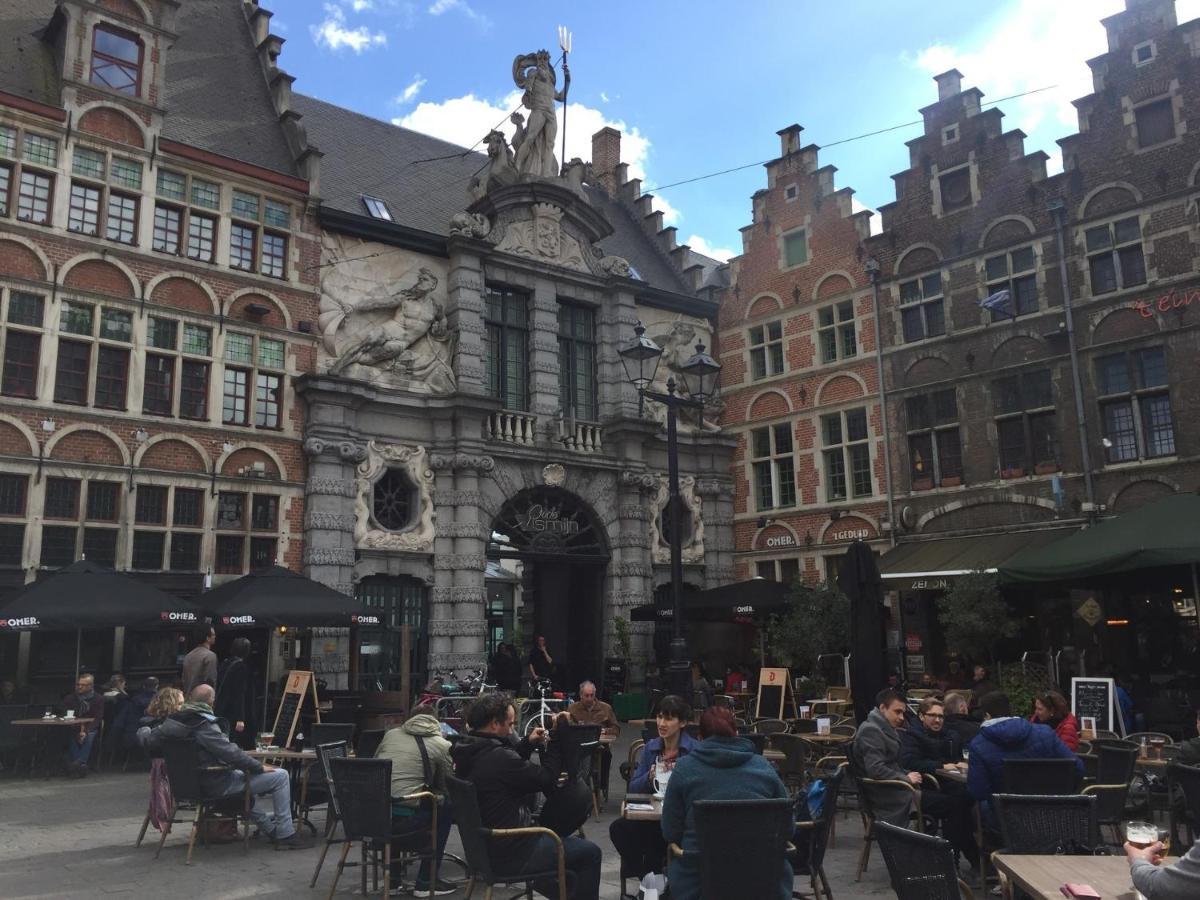 Burgstraat 17 In Exclusive Patrician House In Medieval Ghent