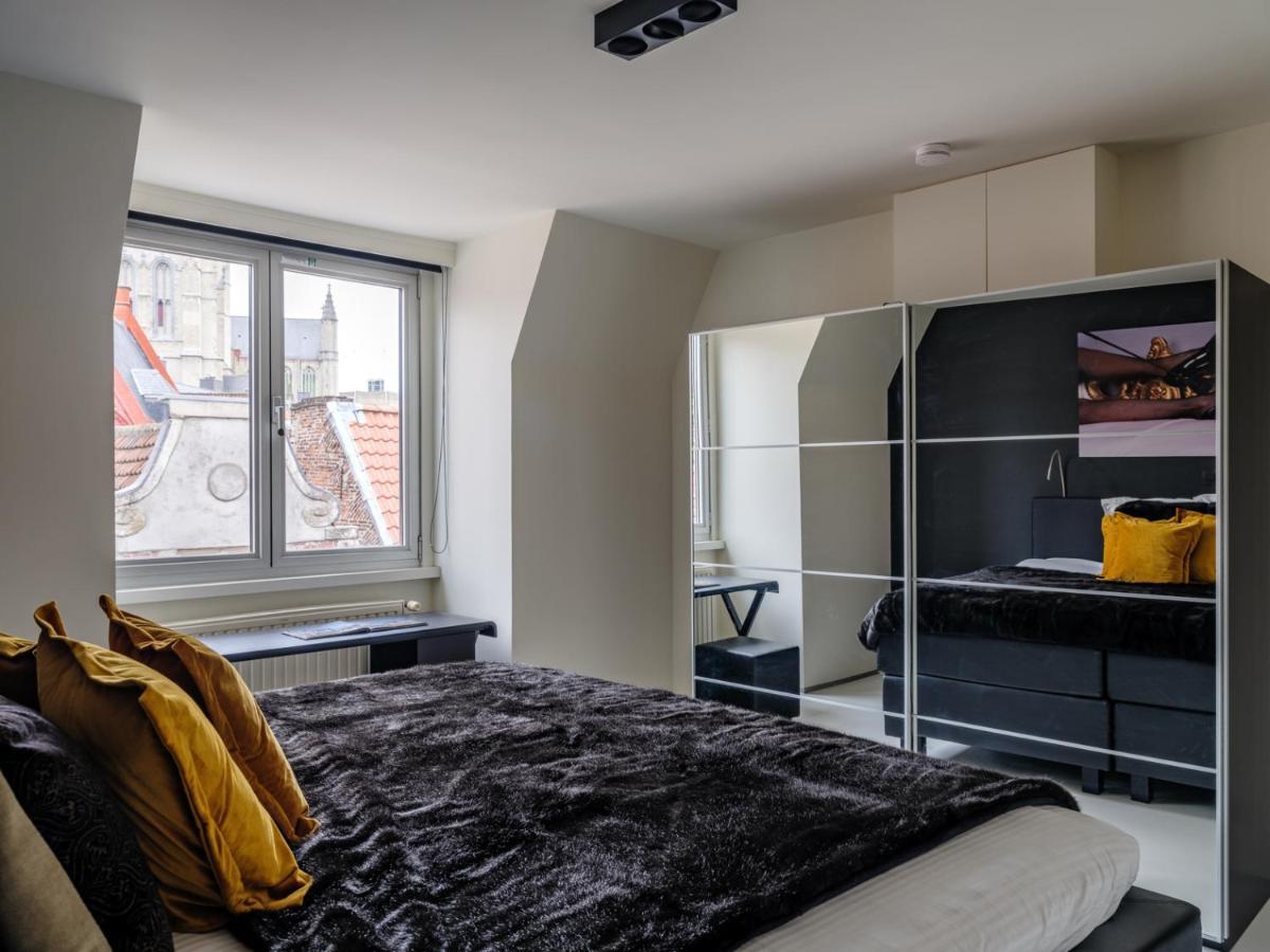 Lord Of Apartment
