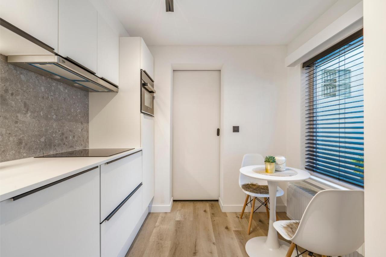 Cosy, Furnished & Renovated Flat With Outside Lounge Ghent