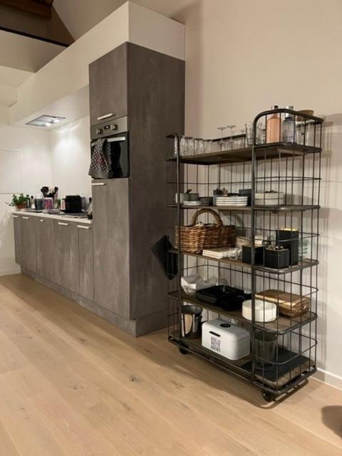New, Trendy, Well Serviced App 1 Bedroom, Hart Of Ghent, Stunning View * Ghent