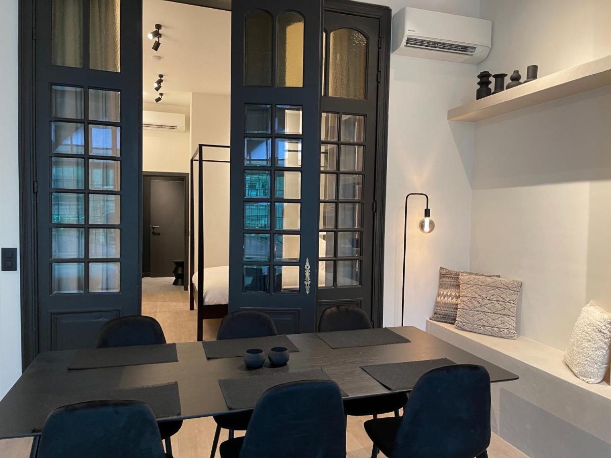 3 Bedroom Art-Nouveau Apartment Apartment