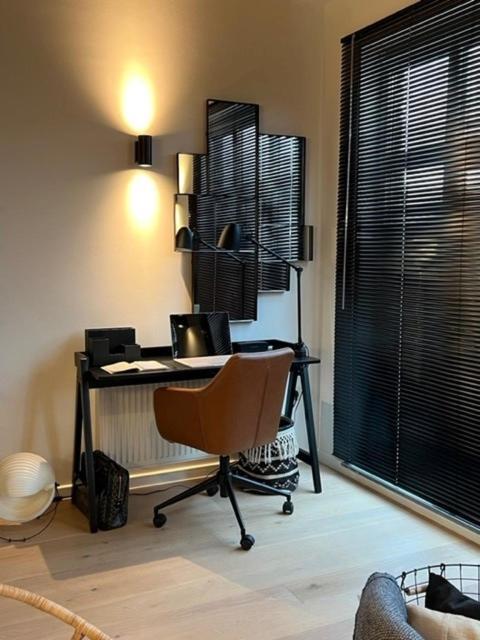 New, Trendy, Well Serviced App 1 Bedroom, Hart Of Ghent, Stunning View Appartement