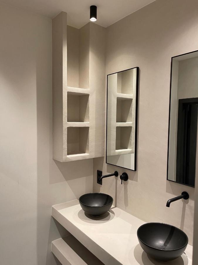 3 Bedroom Art-Nouveau Apartment Ghent