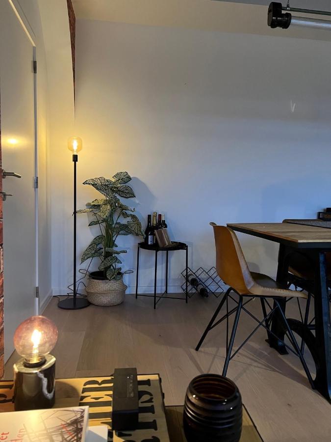 New, Trendy, Well Serviced App 1 Bedroom, Hart Of Ghent, Stunning View * Ghent