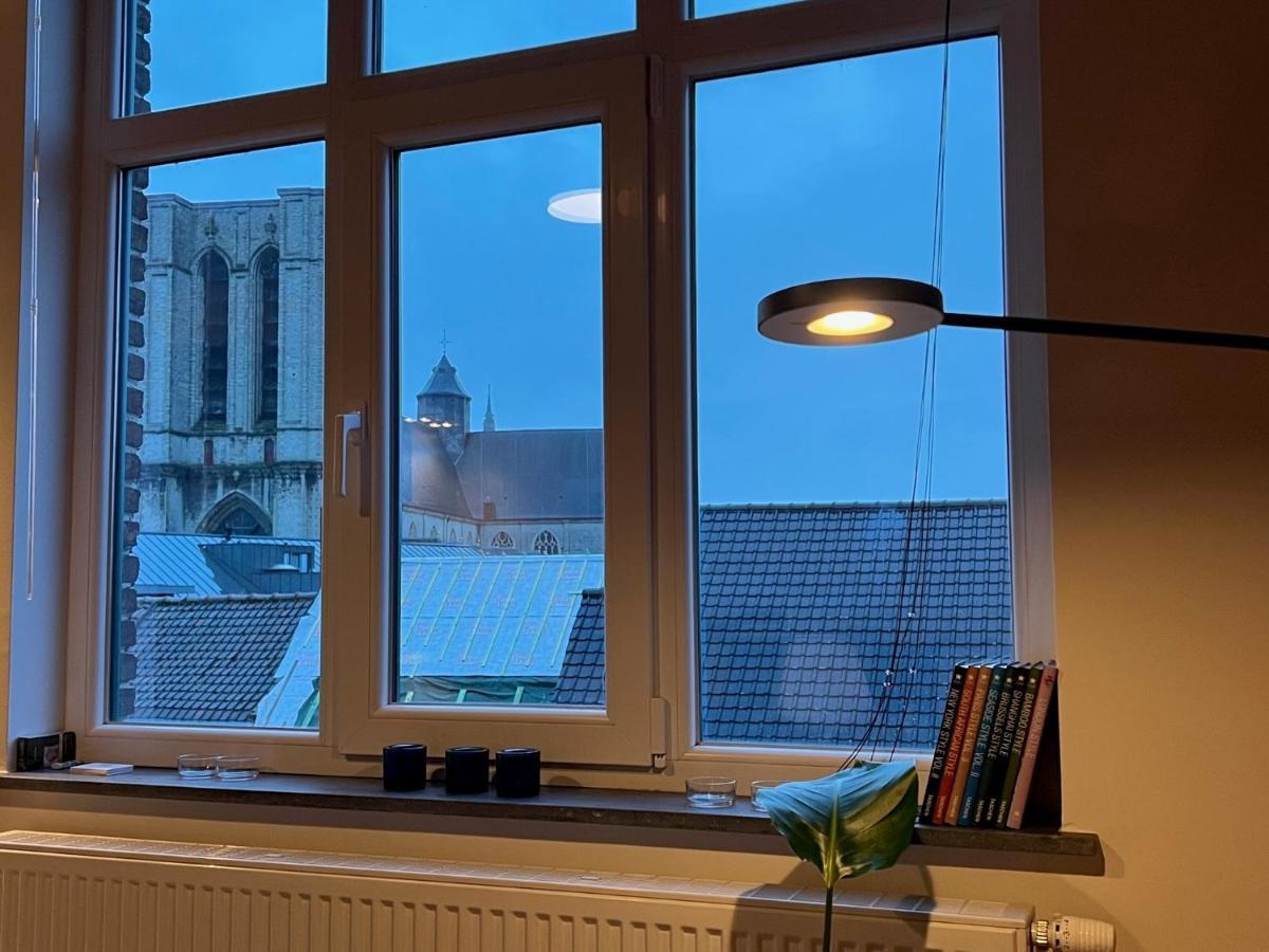 New, Trendy, Well Serviced App 1 Bedroom, Hart Of Ghent, Stunning View Apartment *