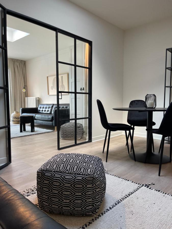 Unique Luxury With Cosy Garden! *