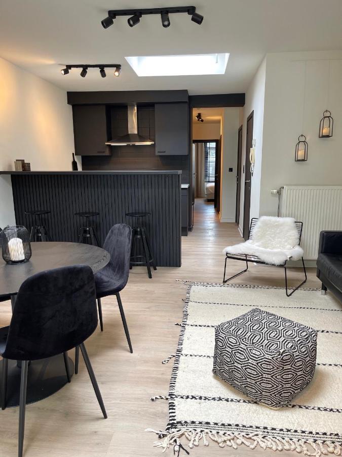 Unique Luxury With Cosy Garden!