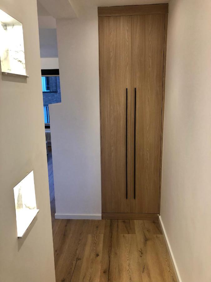 Apartment Luxury Two Bedroom With Bath