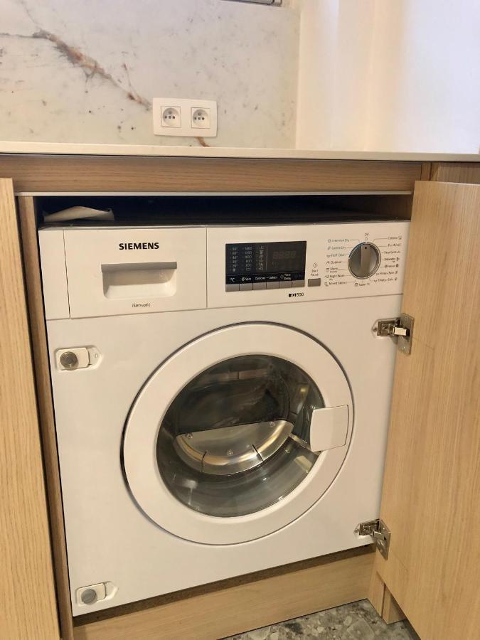 Luxury Two Bedroom With Bath Apartment