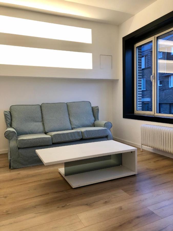 Apartment Luxury Two Bedroom With Bath *