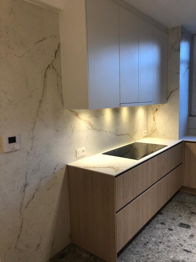 Luxury Two Bedroom With Bath *