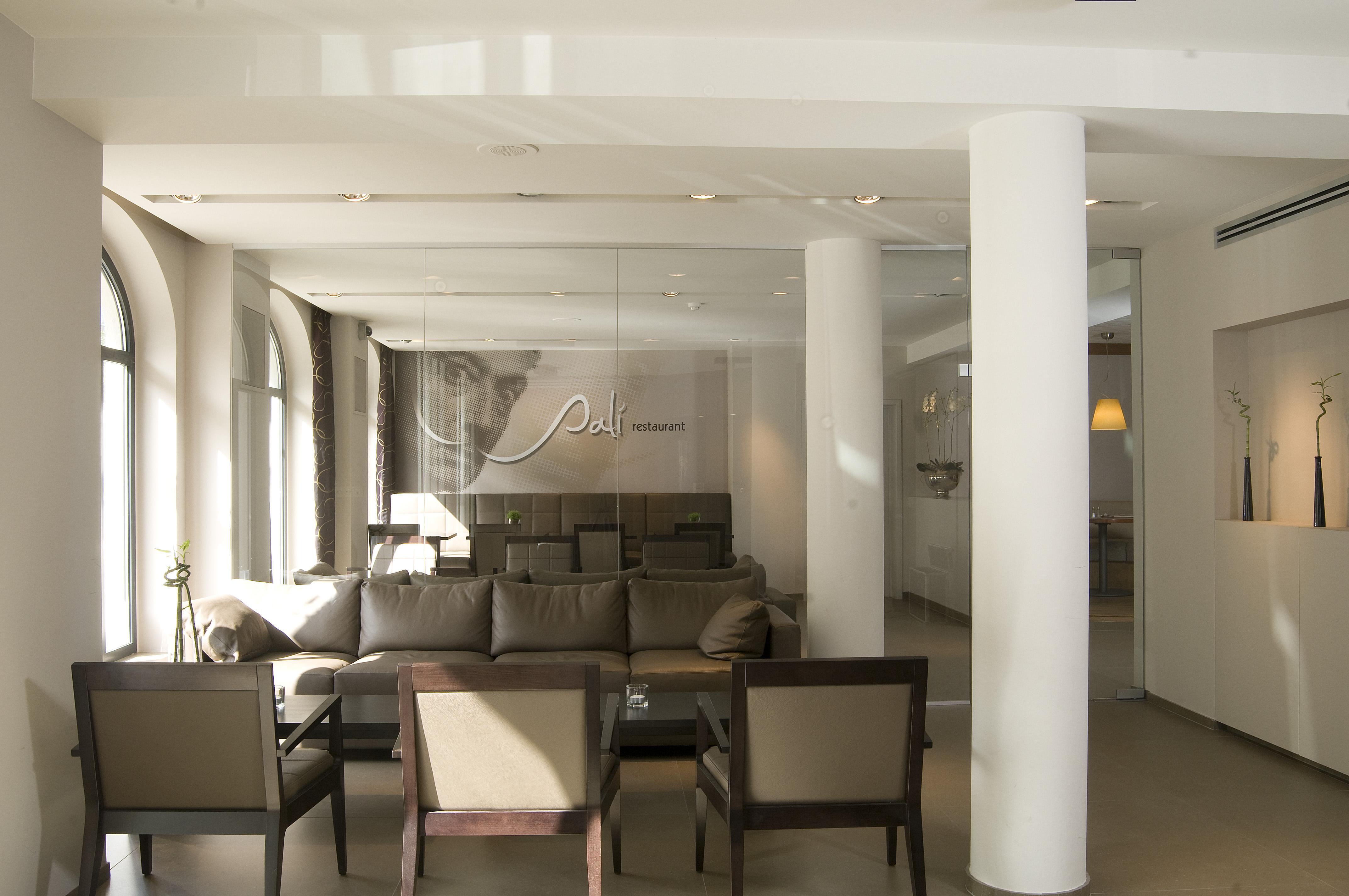 Castelnou Hotel